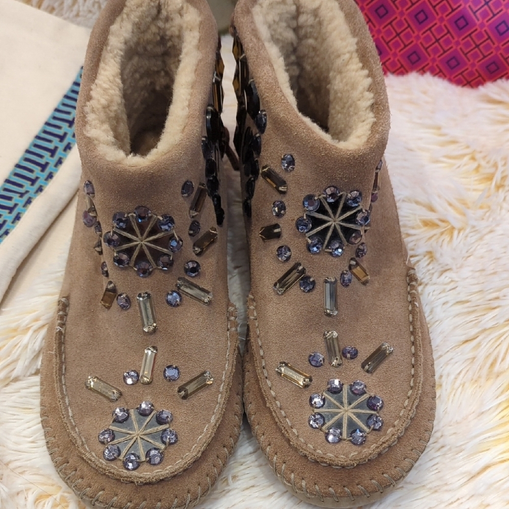 ❣️👢❣️Tory Burch Zuzu Suede Beaded Moccasin Booties Fur-Lined Boots❣️👢❣️